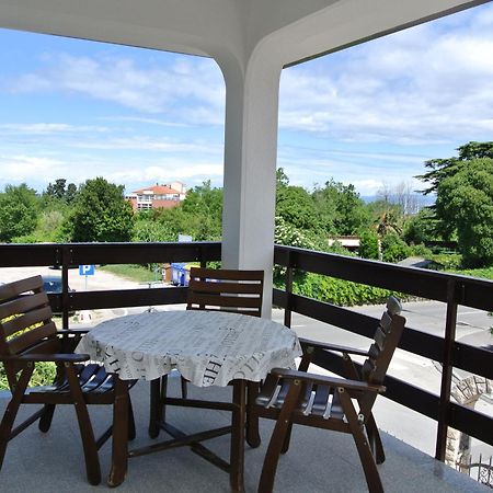 Apartmaji Nika Izola Bagian luar foto