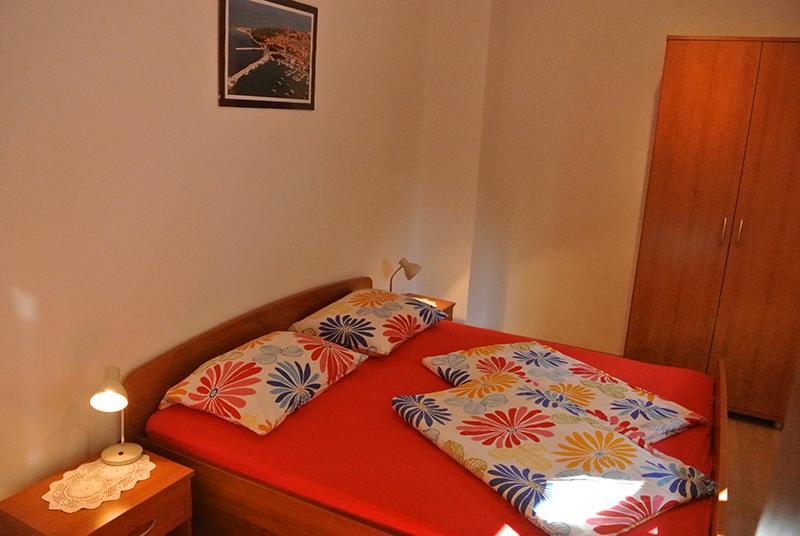 Apartmaji Nika Izola Bagian luar foto